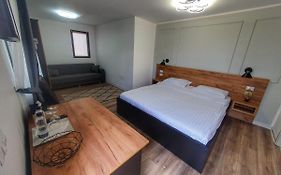 Vily Luxury Rooms
